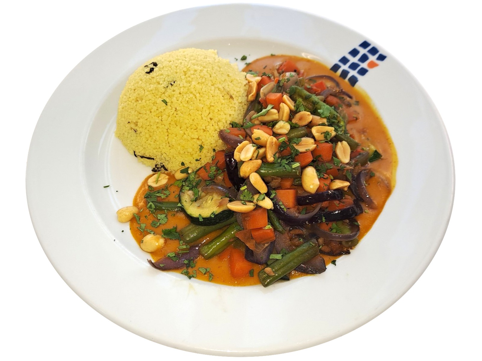 Gemüse-Kokos-Pfanne mit Erdnüssen und Minz-Zitronen-Couscous